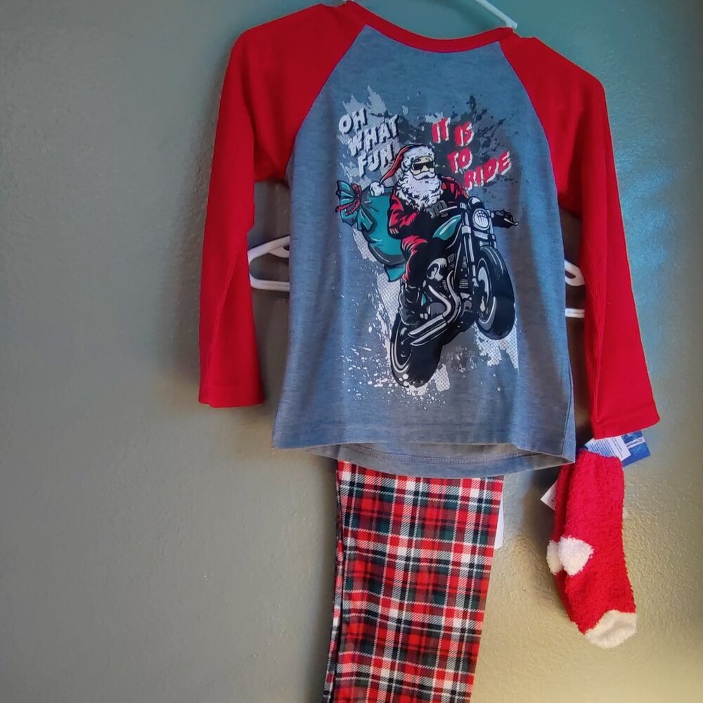 Max and Olivia 2-piece Pajama pant set  with socks Small boy